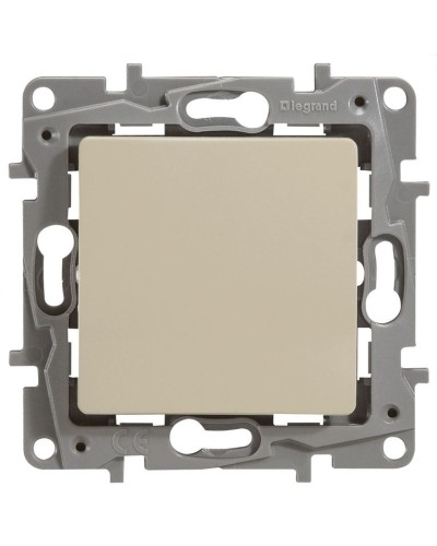Выключатель 10AX-250В ETIKA, слоновая кость (672301). Выключатель. LegranD в Саратове