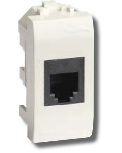 Розетка RJ-45 Brava 1 модуль белая (76654B): Розетка компьютерная с одним разъёмом в Саратове