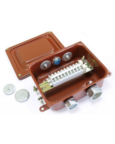 ККМА-10 У2 IP54 (zeta30372). Коробка клеммная металлическая с муфтами АТК для трубной электропроводки. ЗЭТА в Саратове